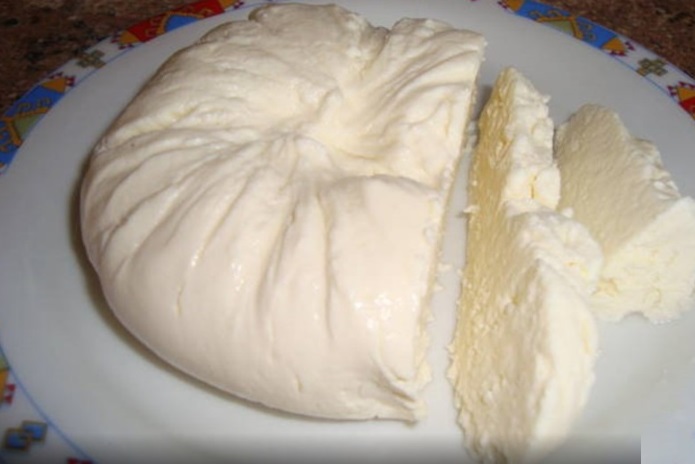 Сиренето крема е хем вкусно хем лесно влиза в употреба