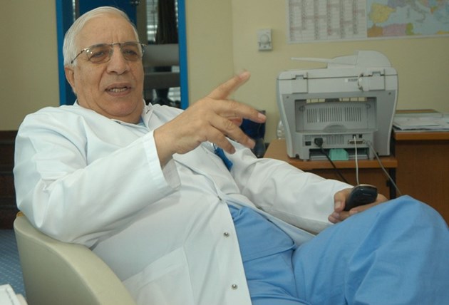 Професор Александър Чирков е най известният ни кардиохирург Професорът от