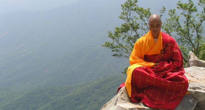 Освен с мъдростта си тибетските монаси се славят и като