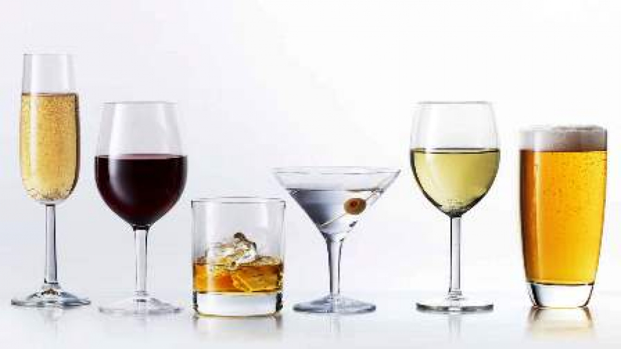 Пиенето на алкохол, особено в големи количества, се отразява негативно