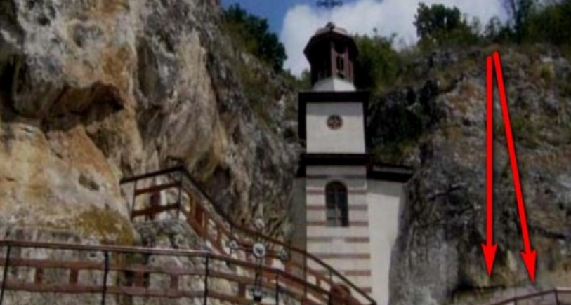 Скалите на Басарбовския манастир са не само красиви но също