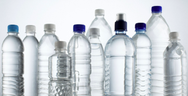 Всички пластмасови бутилки имат маркировка, която показва от каква пластмаса