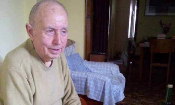 На достолепната 91-годишна възраст свищовският гинеколог д-р Борислав Апостолов все