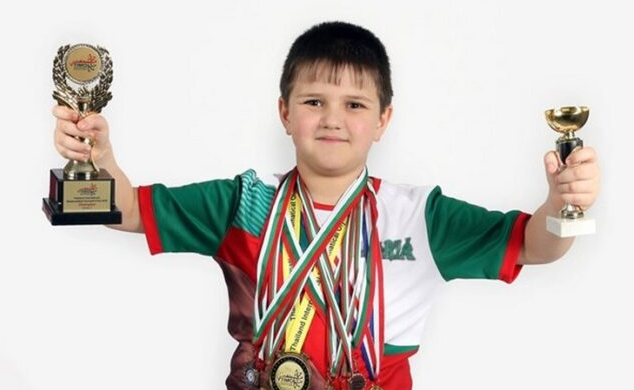 Йордан Стоянов е само на 9 г., но вече е