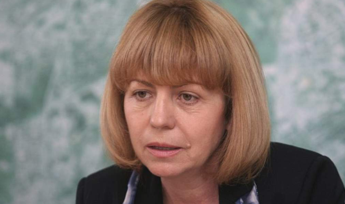Столичната кметица и кандидат за пореден мандат Йорданка Фандъкова опъна