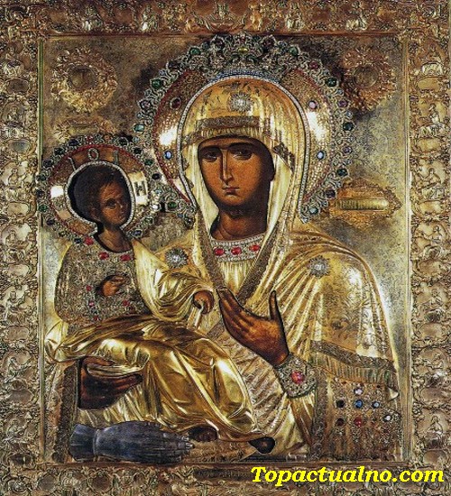 Пресвета Богородица има безчет чудотворни икони които помагат на вярващите