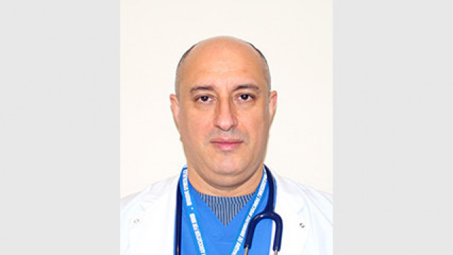 ачалникът на Спешната помощ на болница  Пълмед“ д-р Димитър Деликостадинов