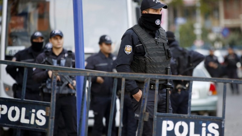 Турските власти са арестували футболист който призна че е убил