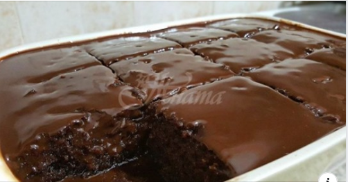 Днешният ни десерт е традиционна гръцка шоколадова торта   Всяка хапка от нея