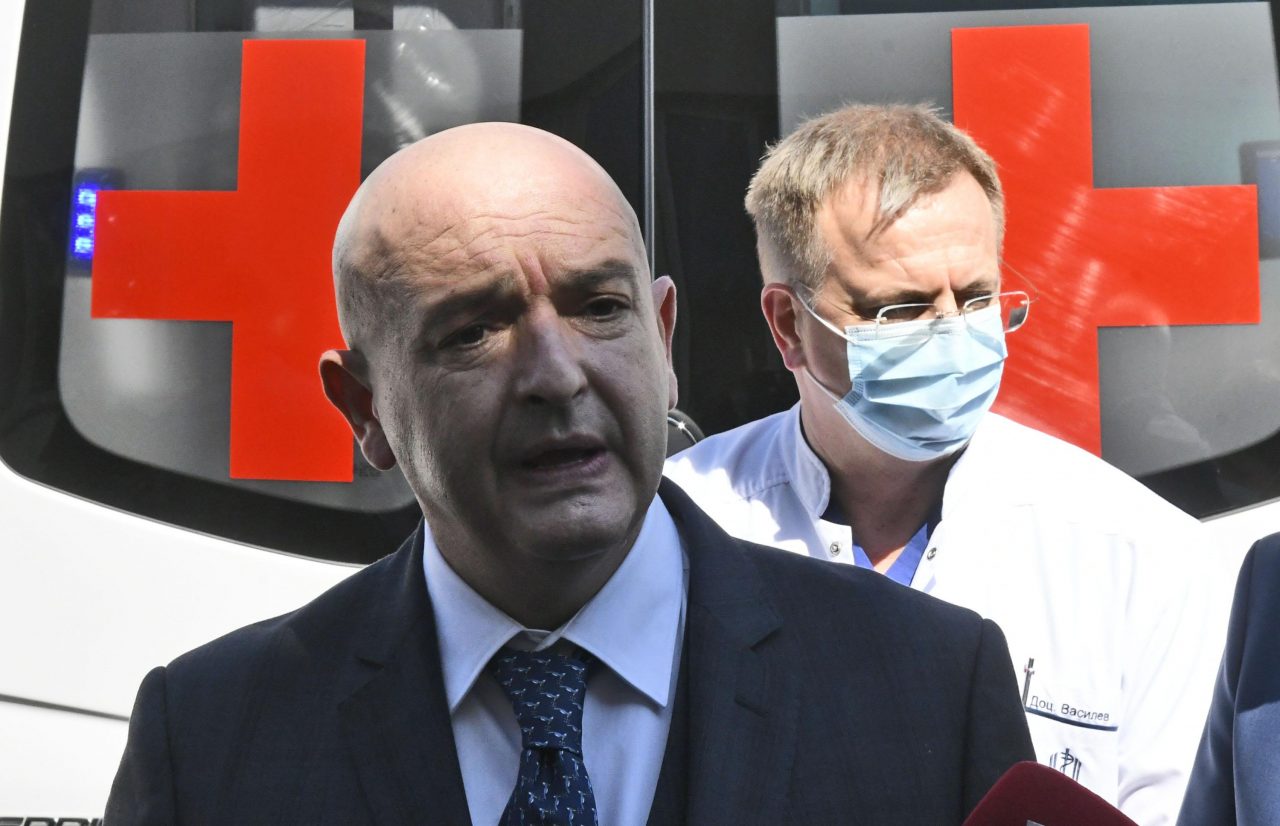 Всички се подиграваха с професор Мутафчийски и избиваха комплекси на