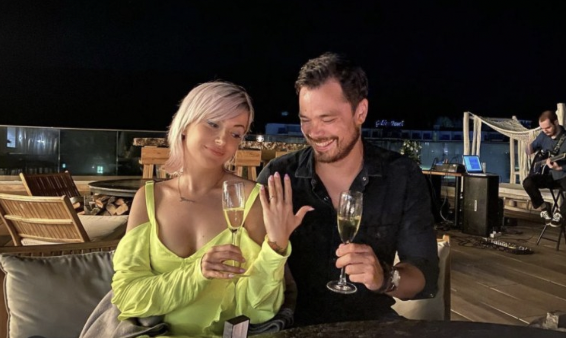 Този път наистина С тези думи и няколко кадъра на