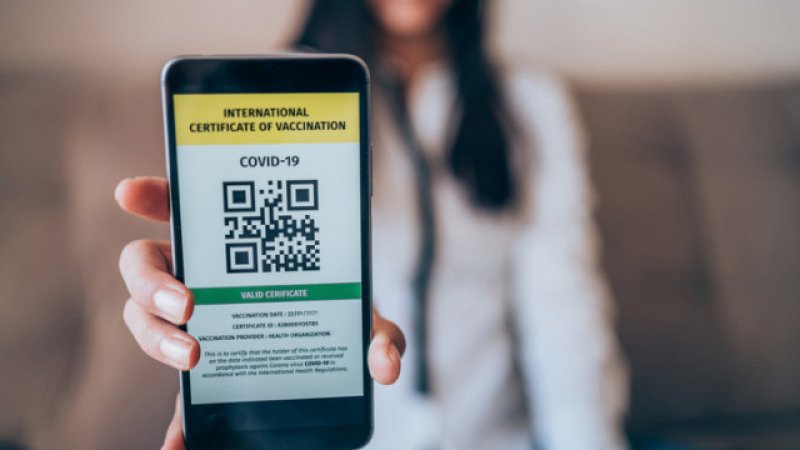 Зеленият сертификат трябва да се въведе за всички публични дейности