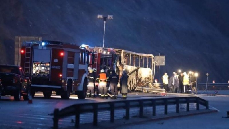 Пътник от изгорелия автобус на автомагистрала Струма е изчезнал мистериозно