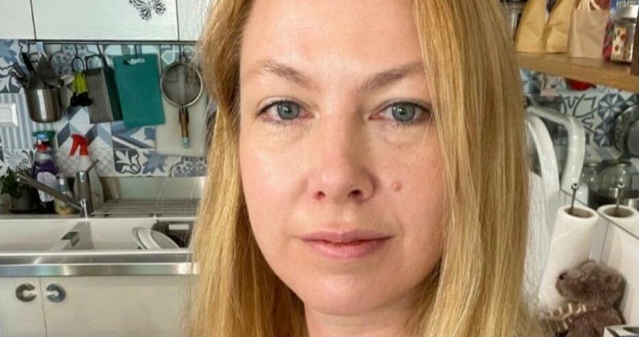 Честито на всички Today is a new day Това написа