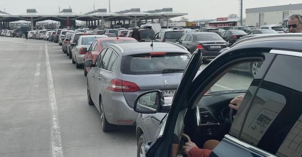 Хиляди са българските автомобили които искат да влязат в Турция