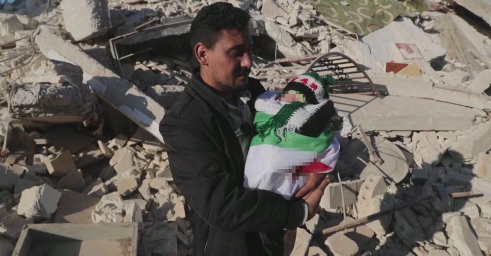 Бебе родено в Сирия по време на опустошителното земетресение е