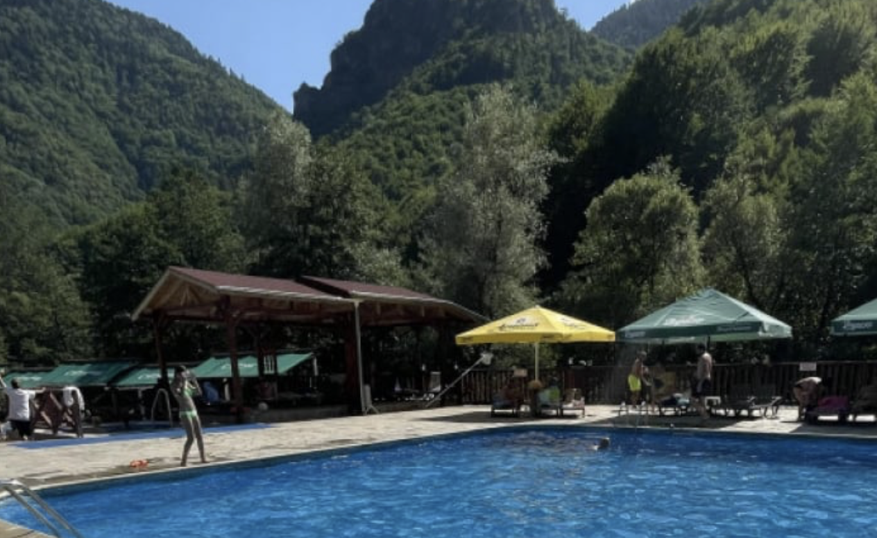 Пловдивчани останаха неприятно изненадани при посещението си в минерален басейн
