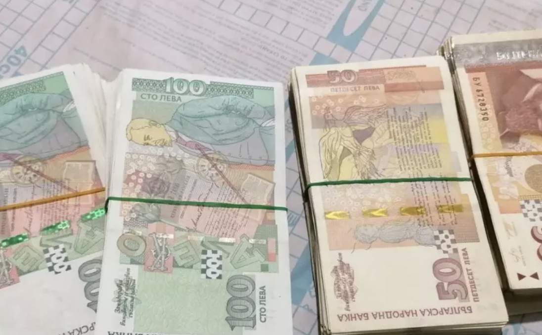 КБС Онлайн България предупреди клиентите си че транзакциите им на