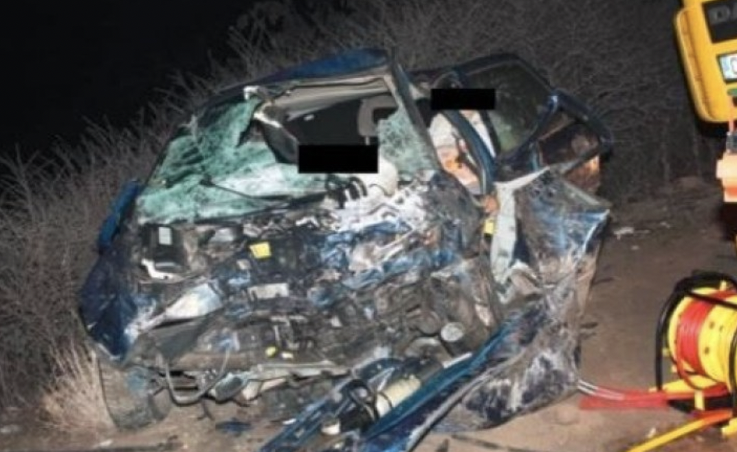 Шофьор загина при жестока катастрофа между камион и кола във