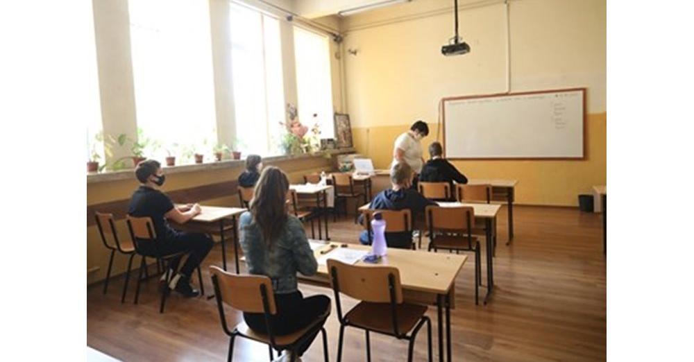 За масовата неграмотност на малките обвиняват кого ли не –