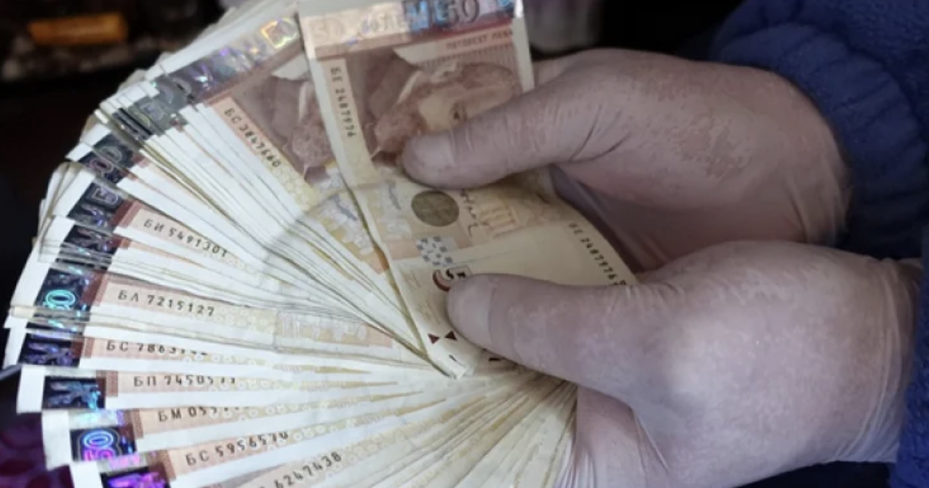 Пловдивчанин намери трицифрена сума пари в супермаркет Lidl в града