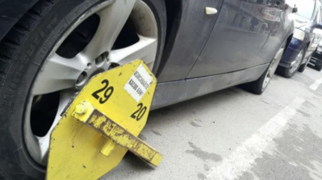 Mеталните скоби за неправилно паркиране скоро ще останат само спомен
