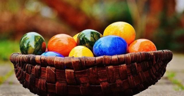Обикновено за Великден боядисваме доста повече яйца, отколкото реално можем