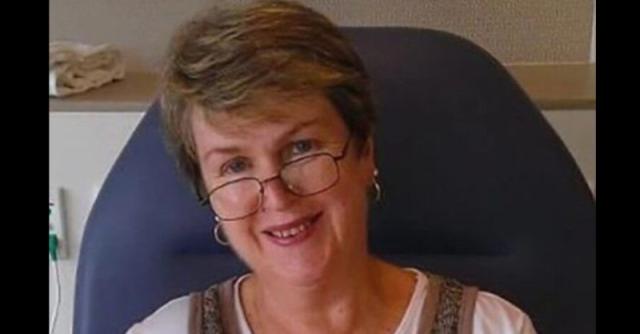 72 годишната Гейл Дийн от Сидни е баба на 10