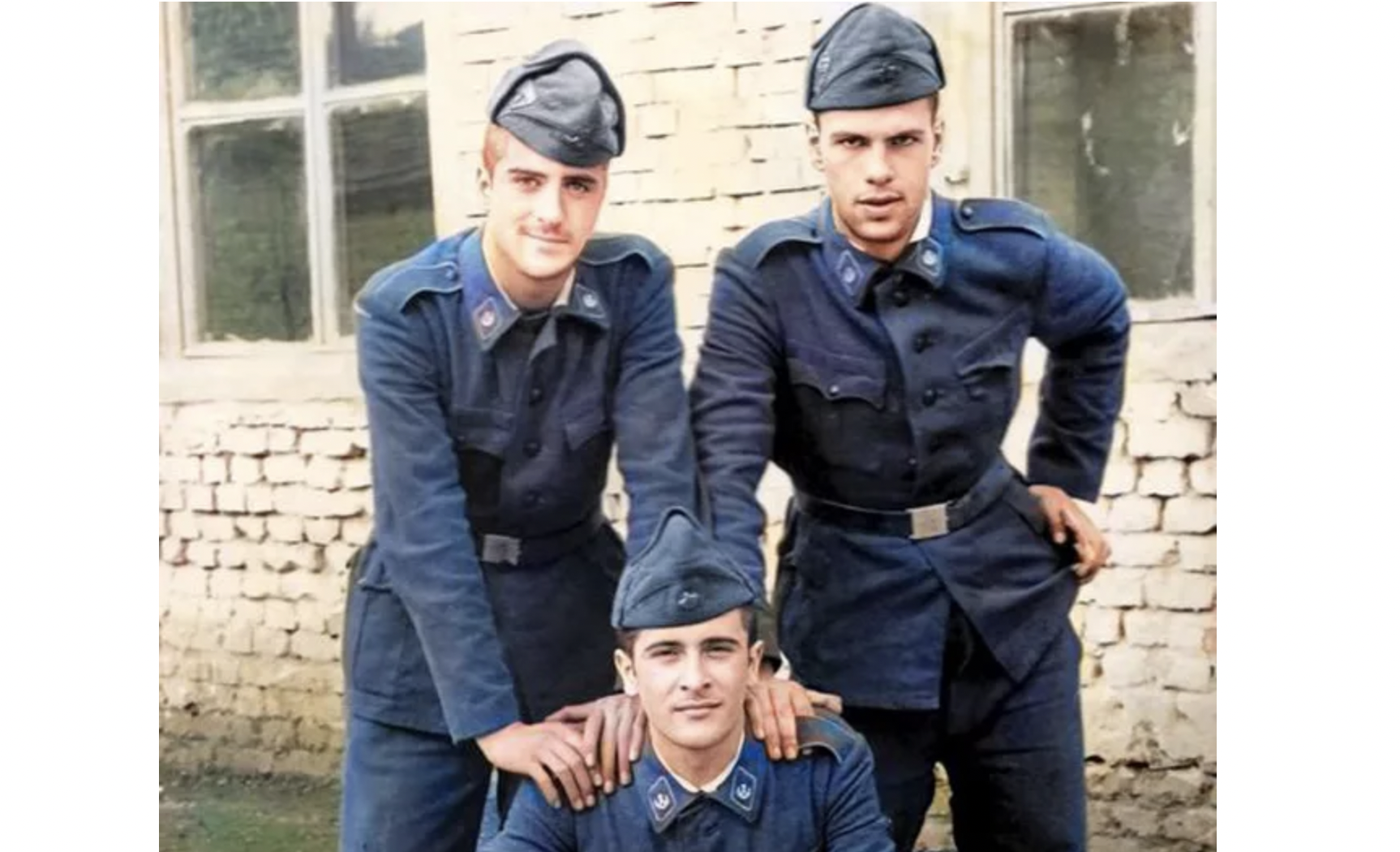 Орлин Горанов пусна снимка от времето когато е отбивал военната