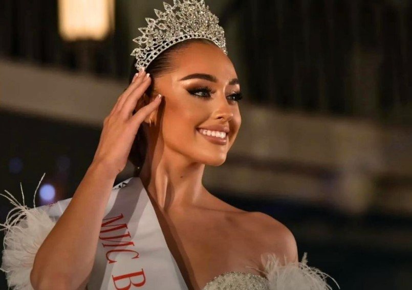 Организаторите на конкурса Мис България обявиха че отнемат короната на