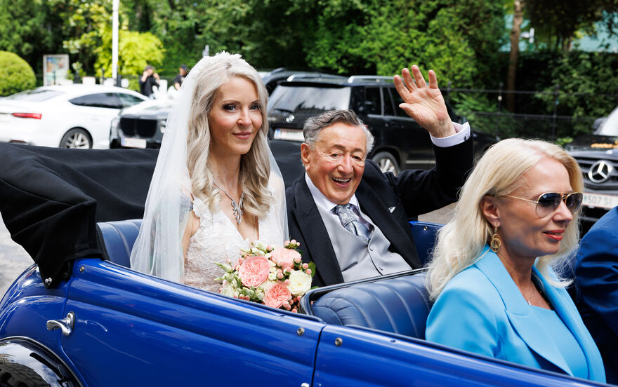 Австрийският мултимилиардер Рихард Лугнер 91 се ожени за шести път