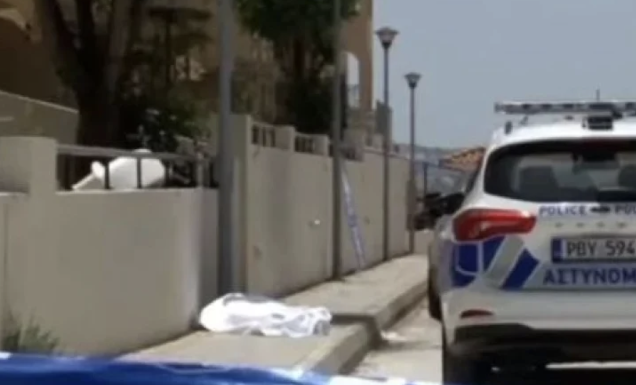 В кипърския град Пафос продължава разследването на жестокото убийство в