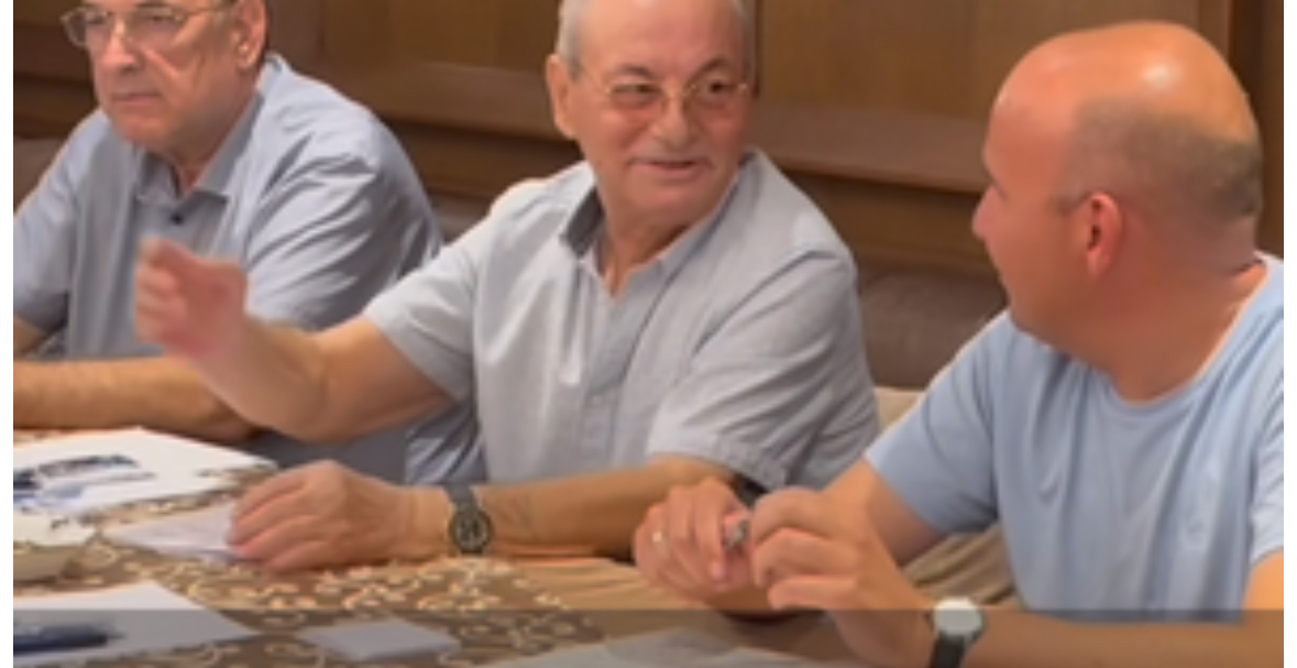 Въпреки надъханото видео послание което вчера изпрати към електората Ахмед