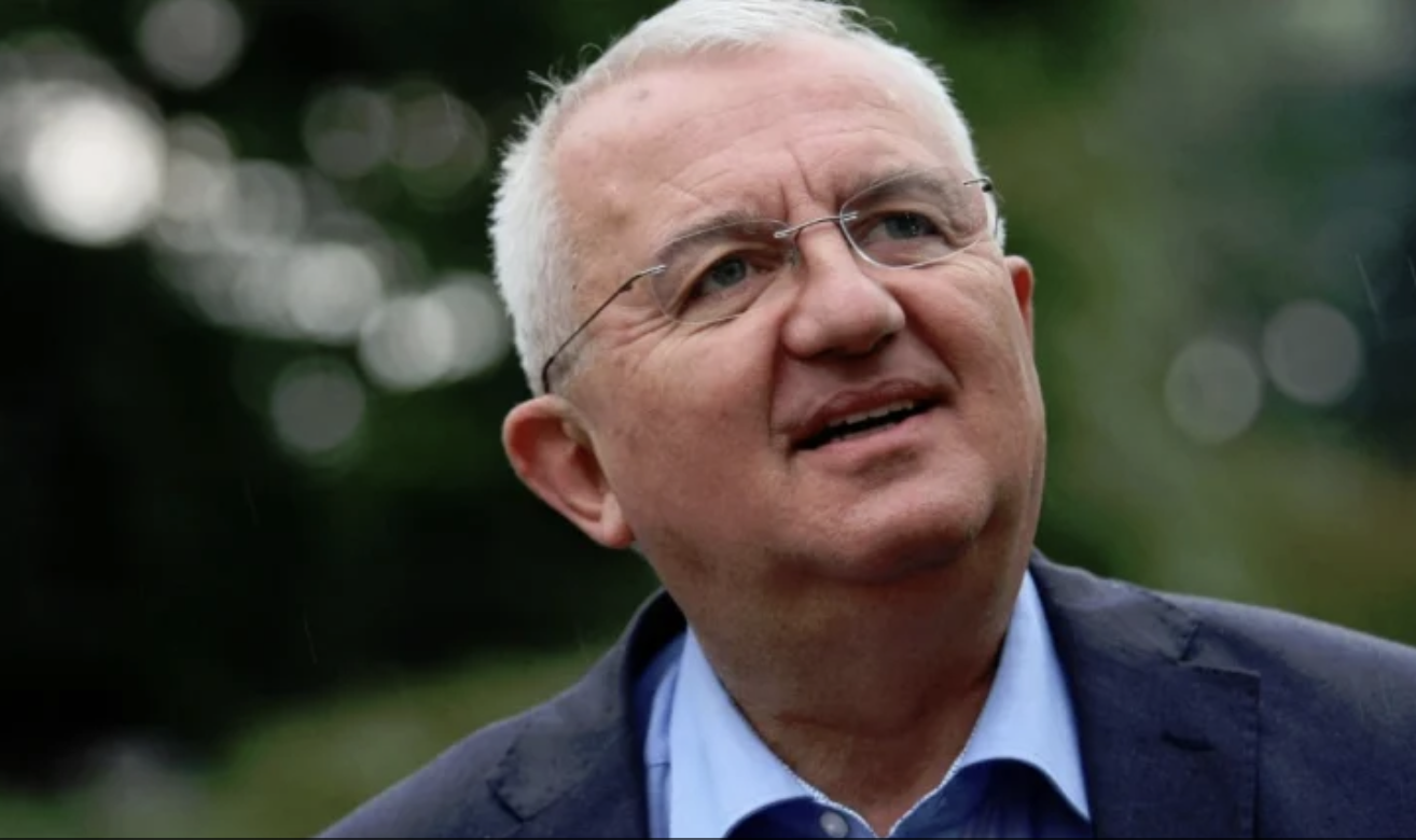 Почина съпругата на директора на Института за анализи и оценка