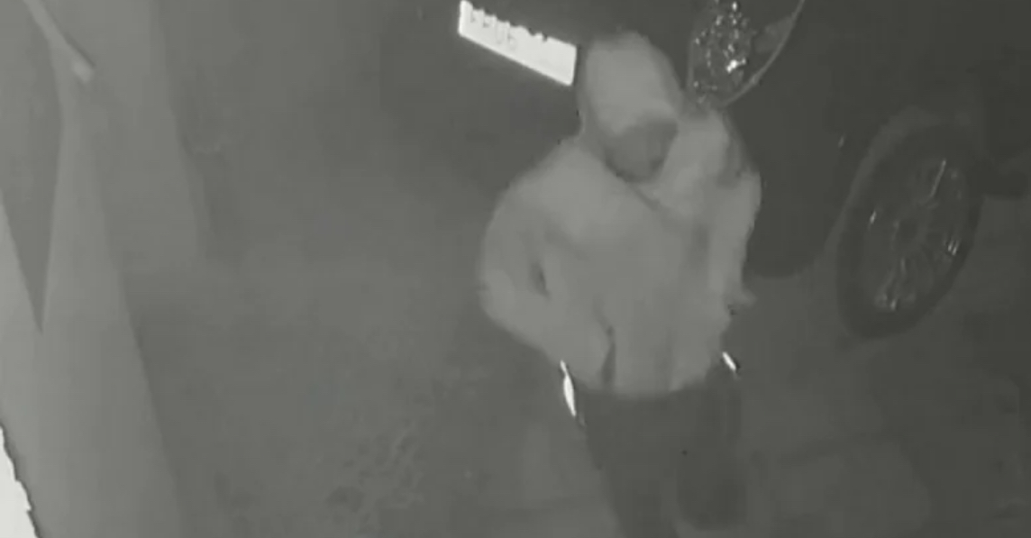 са задържани пише Флагман Маскираните с качулки задигнали значителна сума