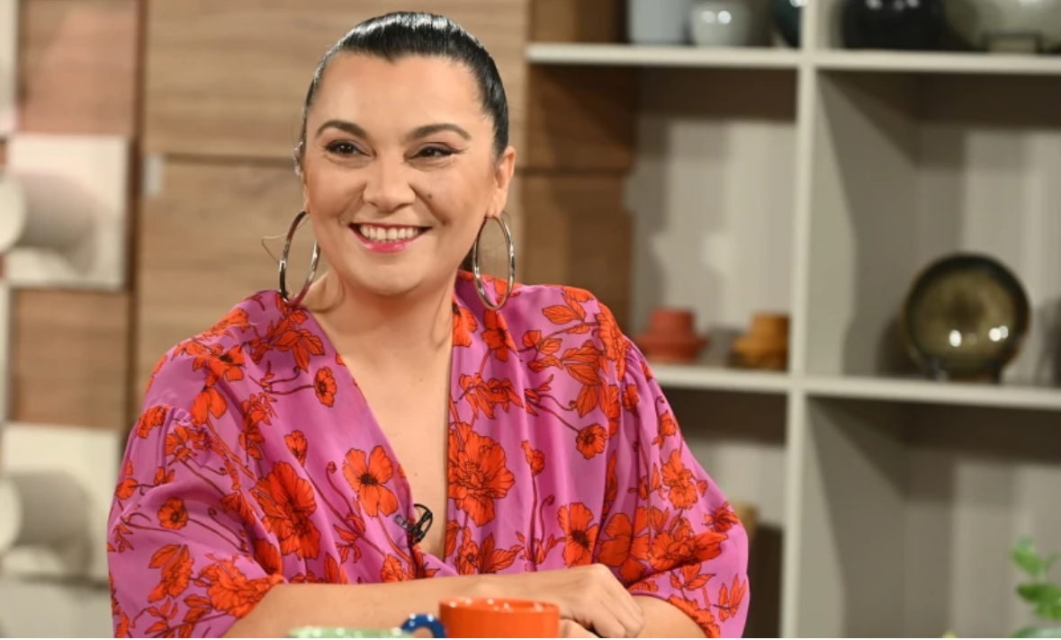 Новата водеща на Преди обед Оля Малинова се превърна в