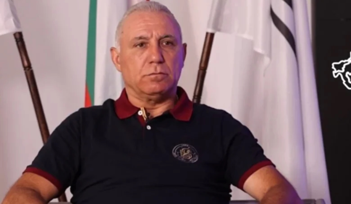 Легендата Христо Стоичков говори пред Франс Футбол От френското списание