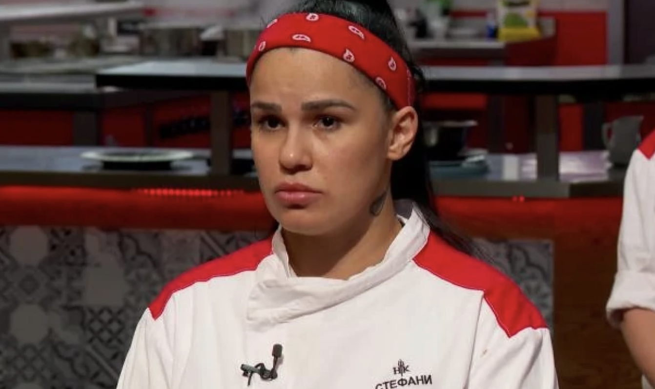 Кулинарната майсторка на сладкиши Стефани която набра популярност покрай участието