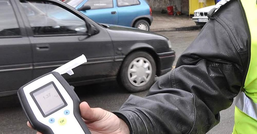 Всеки който откаже тест за алкохол и дрога след като