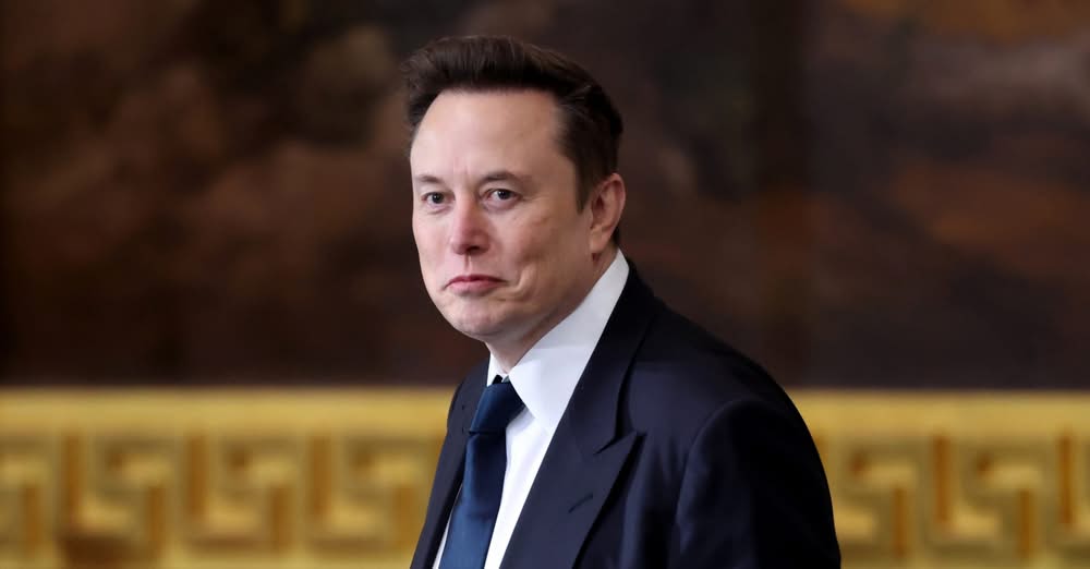 Млъквай дребни човече Така собственикът на платформата Х Илон Мъск