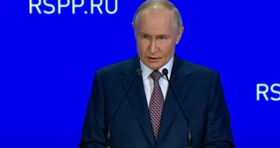 Руският президент Владимир Путин се е молил за Доналд Тръмп