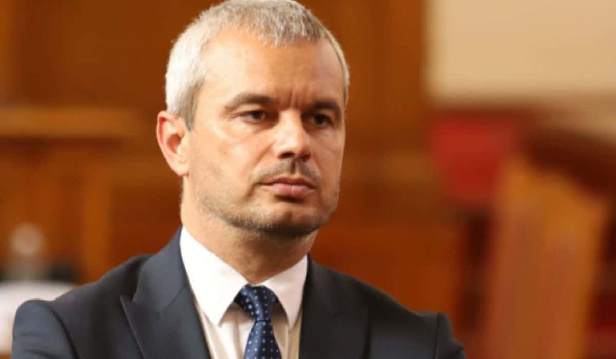 Лидерът на партия Възраждане Костадин Костадинов изпрати официално писмо до