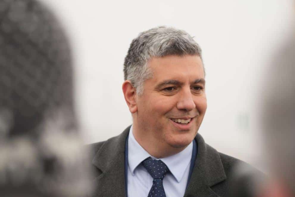 Имаш хубаво семейство ще е много жалко да пострада Това