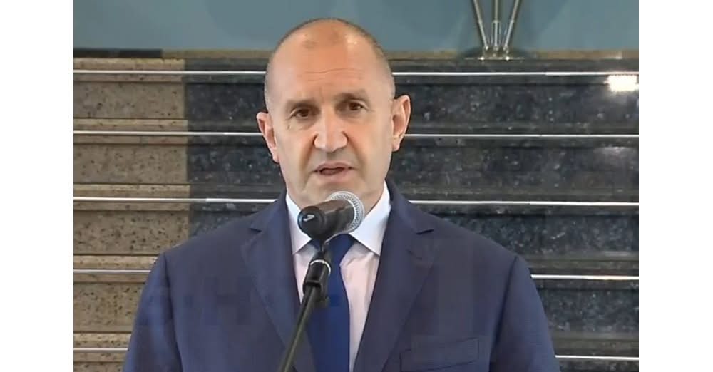 Появиха се пропасти в обществото от които излизат абсурдни конспирации