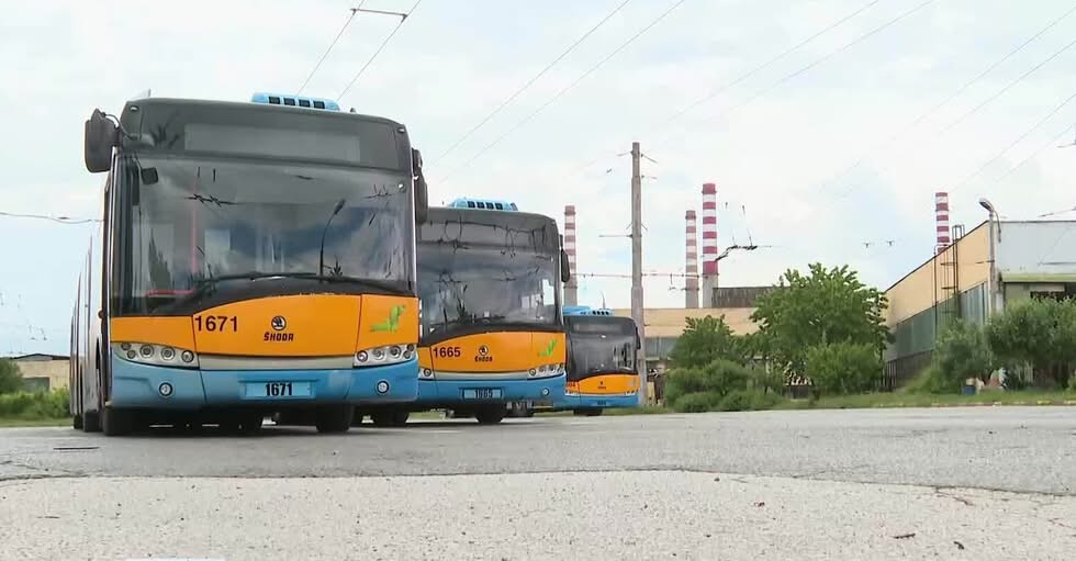 Десетки шофьори от Узбекистан вече са назначени в столичния градски