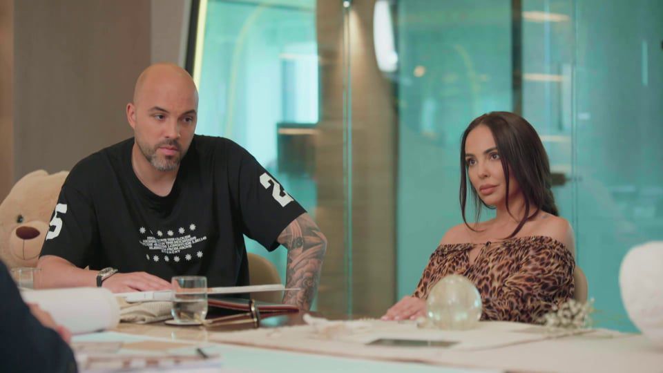 Те са в центъра на вниманието от години а хиляди