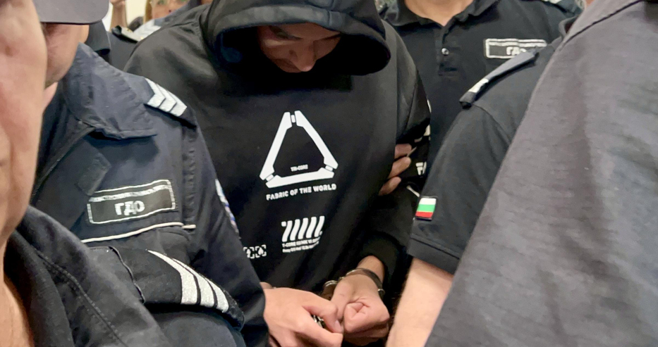 Обвиняемият за убийството на 18 годишната Магдалена в Хасково е изхвърлил