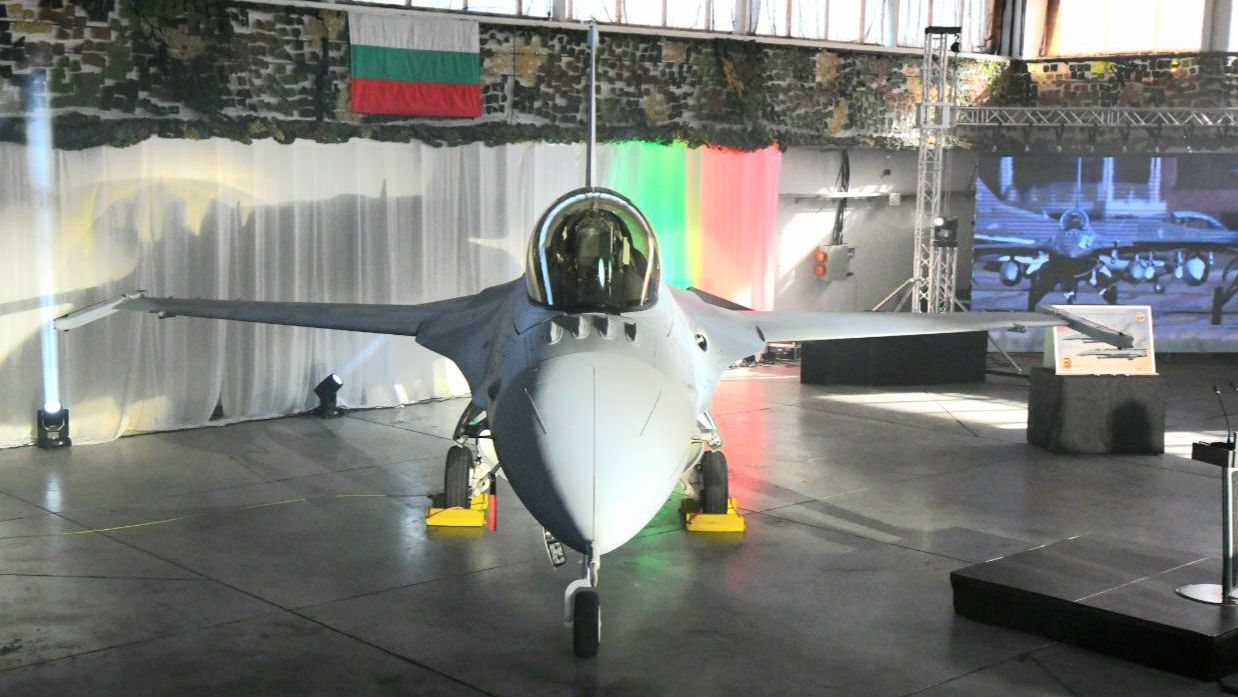 Това са едни закачки които са откакто се сблъскаха в