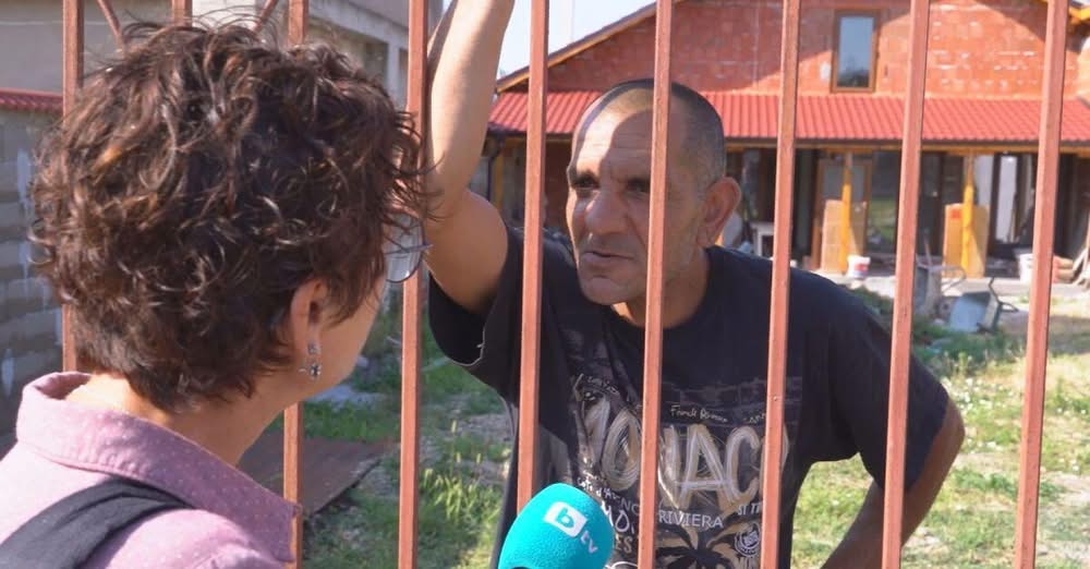 Тийнейджър остава в реанимацията на болницата в Лом след брутален