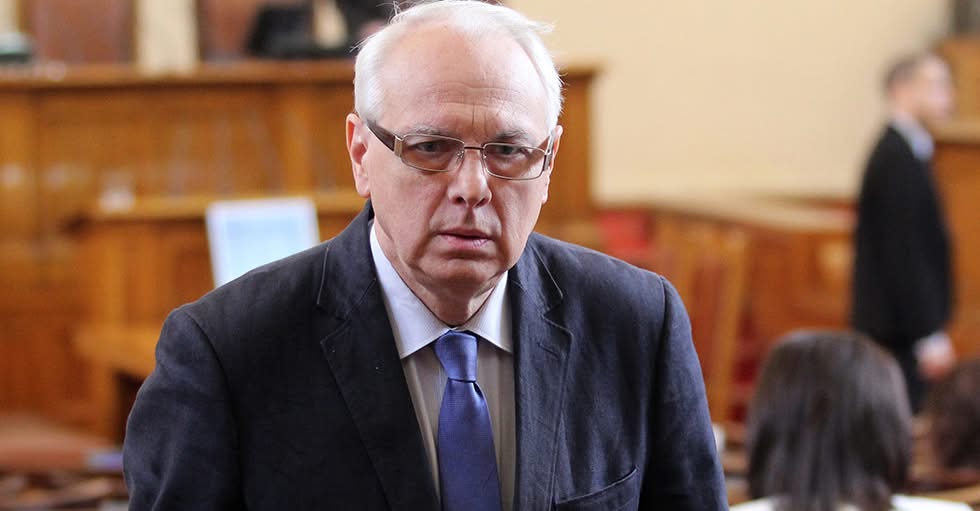 Благодарение на Радев светът чу че в България няма консенсус